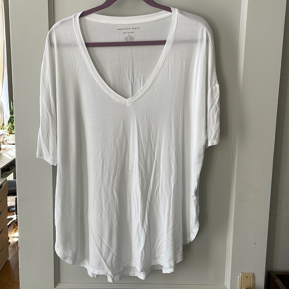 American Eagle Soft & Sexy V-Neck